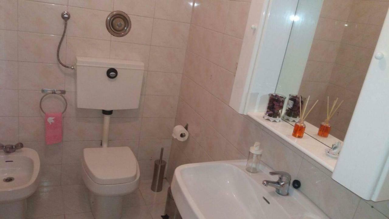 Quarto com 4 camas  OOporto Exterior foto
